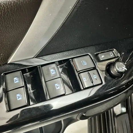 TOYOTA Hilux SW4 2.7 16V 4P FLEX SRV 7 LUGARES AUTOM�TICO, Foto 18