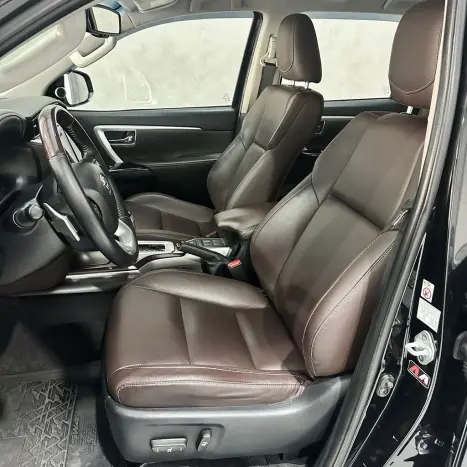 TOYOTA Hilux SW4 2.7 16V 4P FLEX SRV 7 LUGARES AUTOM�TICO, Foto 20