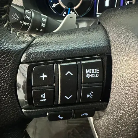 TOYOTA Hilux SW4 2.7 16V 4P FLEX SRV 7 LUGARES AUTOM�TICO, Foto 24