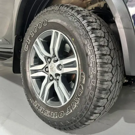 TOYOTA Hilux SW4 2.7 16V 4P FLEX SRV 7 LUGARES AUTOM�TICO, Foto 29