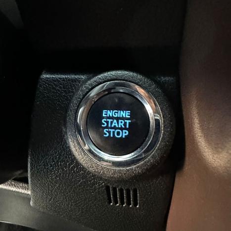 TOYOTA Hilux SW4 2.8 4P SRX 4X4 TURBO DIESEL AUTOMTICO, Foto 17