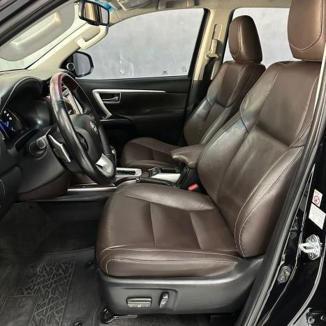 TOYOTA Hilux SW4 2.8 4P SRX 4X4 TURBO DIESEL AUTOMTICO, Foto 24