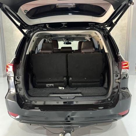 TOYOTA Hilux SW4 2.8 4P SRX 4X4 TURBO DIESEL AUTOMTICO, Foto 28