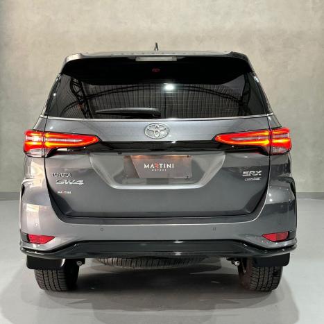 TOYOTA Hilux SW4 2.8 16V 4P SRX 4X4 7 LUGARES TURBO DIESEL AUTOM�TICO, Foto 5