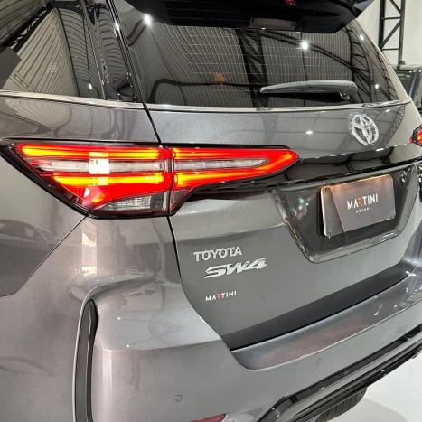 TOYOTA Hilux SW4 2.8 16V 4P SRX 4X4 7 LUGARES TURBO DIESEL AUTOM�TICO, Foto 8