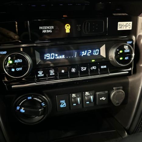 TOYOTA Hilux SW4 2.8 16V 4P SRX 4X4 7 LUGARES TURBO DIESEL AUTOM�TICO, Foto 13