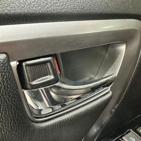 TOYOTA Hilux SW4 2.8 16V 4P SRX 4X4 7 LUGARES TURBO DIESEL AUTOM�TICO, Foto 20