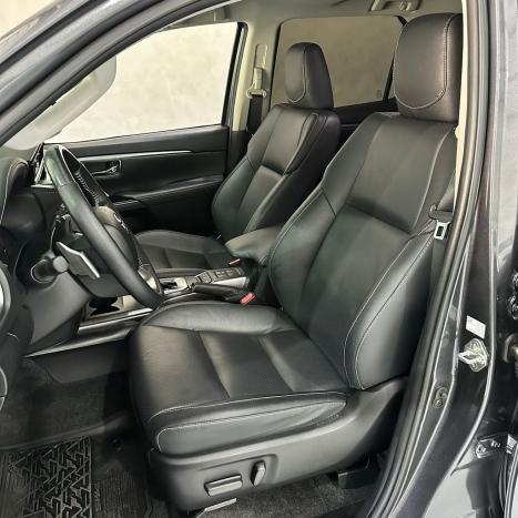 TOYOTA Hilux SW4 2.8 16V 4P SRX 4X4 7 LUGARES TURBO DIESEL AUTOM�TICO, Foto 28