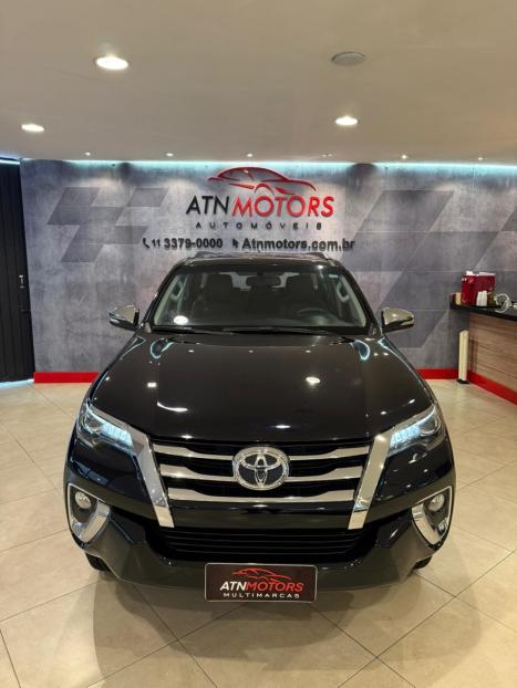 TOYOTA Hilux SW4 2.8 16V 4P SRX PLATINUM 4X4 7 LUGARES TURBO DIESEL AUTOM�TICO, Foto 7