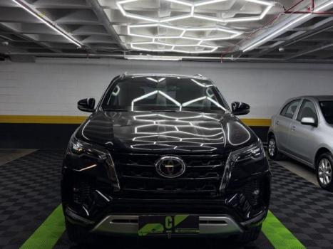 TOYOTA Hilux SW4 2.8 4P SRX 4X4 TURBO DIESEL AUTOM�TICO, Foto 2