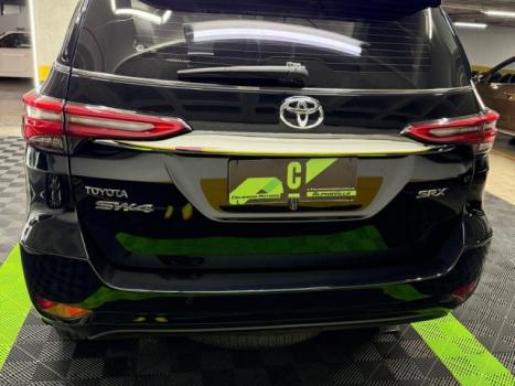 TOYOTA Hilux SW4 2.8 4P SRX 4X4 TURBO DIESEL AUTOM�TICO, Foto 5