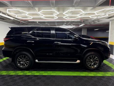 TOYOTA Hilux SW4 2.8 4P SRX 4X4 TURBO DIESEL AUTOM�TICO, Foto 7