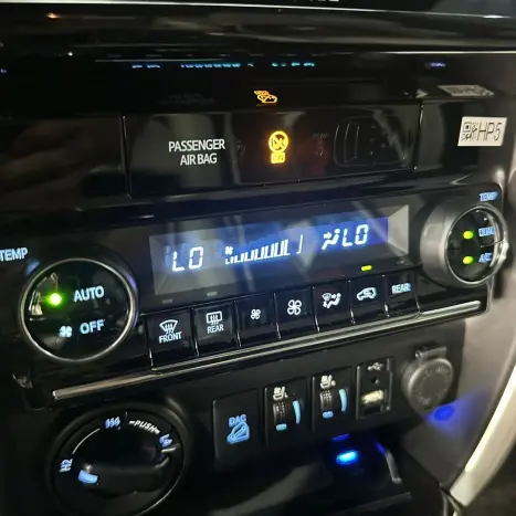 TOYOTA Hilux SW4 2.8 4P SRX 4X4 DIAMOND 7 LUGARES TURBO DIESEL AUTOM�TICO, Foto 13