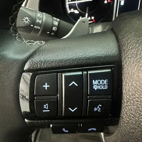 TOYOTA Hilux SW4 2.8 4P SRX 4X4 DIAMOND 7 LUGARES TURBO DIESEL AUTOM�TICO, Foto 20