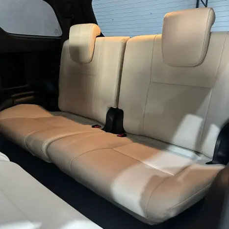 TOYOTA Hilux SW4 2.8 4P SRX 4X4 DIAMOND 7 LUGARES TURBO DIESEL AUTOM�TICO, Foto 25