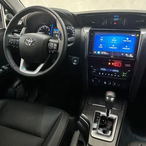 TOYOTA Hilux SW4 2.8 16V 4P SRX PLATINUM 4X4 7 LUGARES TURBO DIESEL AUTOM�TICO, Foto 11