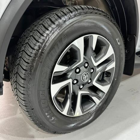 TOYOTA Hilux SW4 2.8 16V 4P SRX PLATINUM 4X4 7 LUGARES TURBO DIESEL AUTOM�TICO, Foto 32