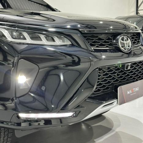 TOYOTA Hilux SW4 2.8 4P SRX 4X4 DIAMOND 7 LUGARES TURBO DIESEL AUTOM�TICO, Foto 8