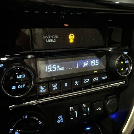 TOYOTA Hilux SW4 2.8 4P SRX 4X4 DIAMOND 7 LUGARES TURBO DIESEL AUTOM�TICO, Foto 13