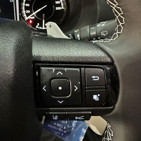 TOYOTA Hilux SW4 2.8 4P SRX 4X4 DIAMOND 7 LUGARES TURBO DIESEL AUTOM�TICO, Foto 24