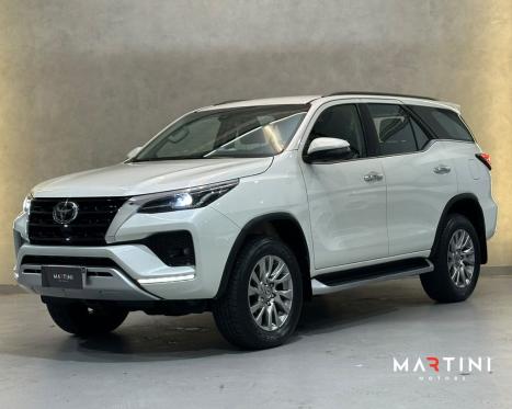 TOYOTA Hilux SW4 2.8 4P 4X4 TURBO DIESEL, Foto 1