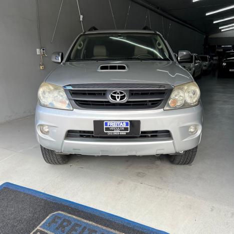 TOYOTA Hilux SW4 3.0 16V 4P SRV 4X4 TURBO DIESEL AUTOM�TICO, Foto 2