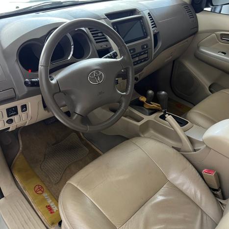 TOYOTA Hilux SW4 3.0 16V 4P SRV 4X4 TURBO DIESEL AUTOM�TICO, Foto 4