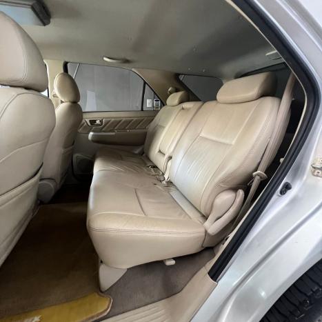 TOYOTA Hilux SW4 3.0 16V 4P SRV 4X4 TURBO DIESEL AUTOM�TICO, Foto 6