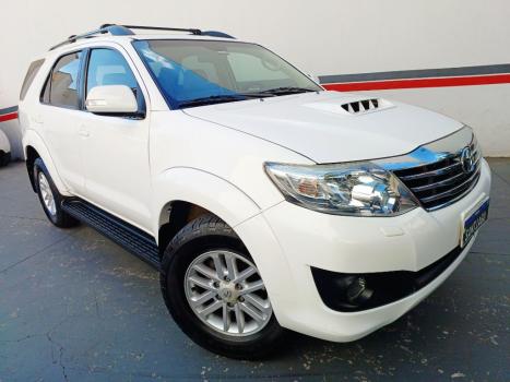 TOYOTA Hilux SW4 3.0 16V 4P SRV 4X4 TURBO DIESEL AUTOM�TICO, Foto 3