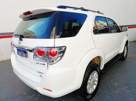 TOYOTA Hilux SW4 3.0 16V 4P SRV 4X4 TURBO DIESEL AUTOM�TICO, Foto 6