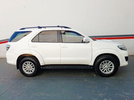 TOYOTA Hilux SW4 3.0 16V 4P SRV 4X4 TURBO DIESEL AUTOM�TICO, Foto 11