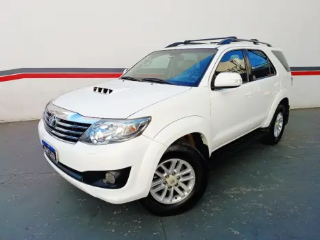 TOYOTA Hilux SW4 3.0 16V 4P SRV 4X4 TURBO DIESEL AUTOM�TICO, Foto 23