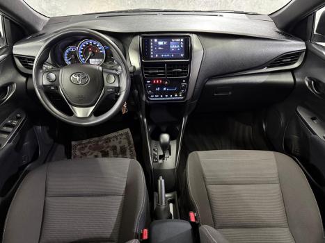 TOYOTA Yaris Hatch 1.5 16V 4P FLEX XL MULTIDRIVE AUTOM�TICO CVT, Foto 9