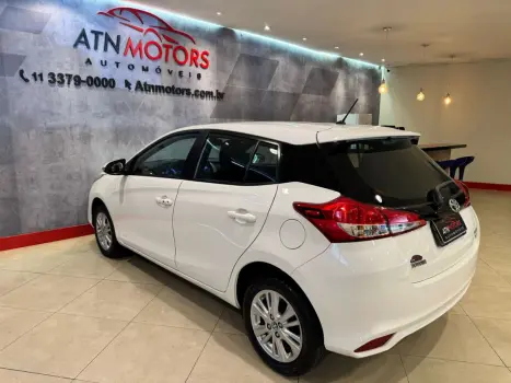 TOYOTA Yaris Hatch 1.3 16V 4P FLEX XL MULTIDRIVE AUTOM�TICO CVT, Foto 5