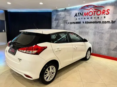 TOYOTA Yaris Hatch 1.3 16V 4P FLEX XL MULTIDRIVE AUTOM�TICO CVT, Foto 6