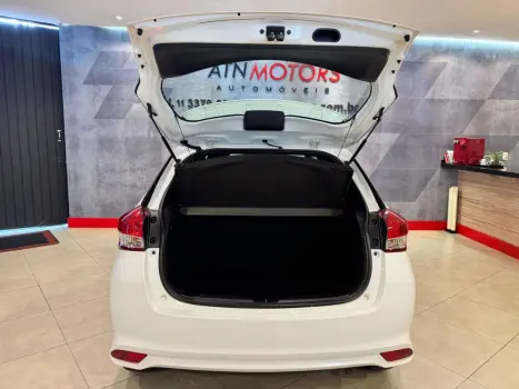 TOYOTA Yaris Hatch 1.3 16V 4P FLEX XL MULTIDRIVE AUTOM�TICO CVT, Foto 9