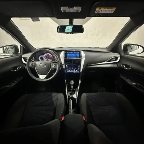 TOYOTA Yaris Hatch 1.3 16V 4P FLEX XL PLUS TECH MULTIDRIVE AUTOM�TICO CVT, Foto 8