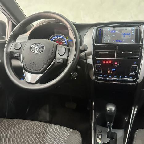 TOYOTA Yaris Hatch 1.5 16V 4P FLEX XLS MULTIDRIVE AUTOM�TICO CVT, Foto 11