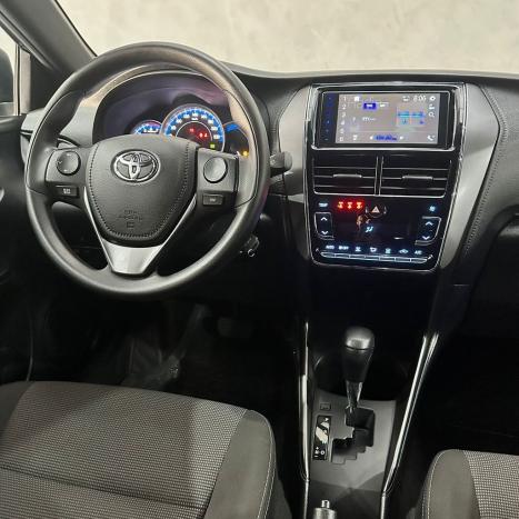 TOYOTA Yaris Hatch 1.5 16V 4P FLEX XL MULTIDRIVE AUTOM�TICO CVT, Foto 11