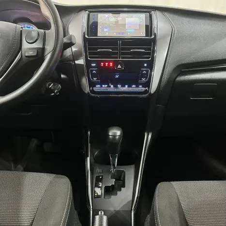 TOYOTA Yaris Hatch 1.5 16V 4P FLEX XL MULTIDRIVE AUTOM�TICO CVT, Foto 15