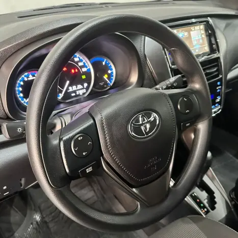 TOYOTA Yaris Hatch 1.5 16V 4P FLEX XL MULTIDRIVE AUTOM�TICO CVT, Foto 17