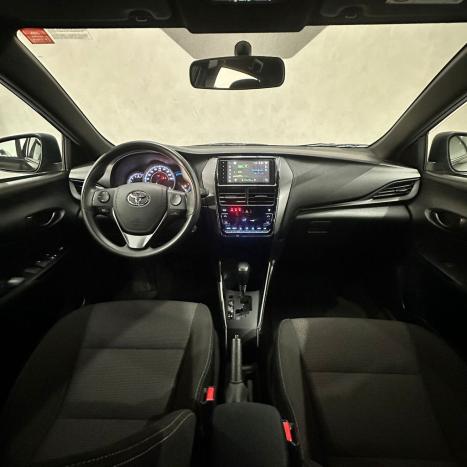 TOYOTA Yaris Hatch 1.5 16V 4P FLEX XL MULTIDRIVE AUTOM�TICO CVT, Foto 9