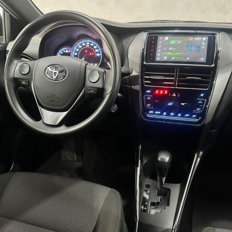 TOYOTA Yaris Hatch 1.5 16V 4P FLEX XL MULTIDRIVE AUTOM�TICO CVT, Foto 11
