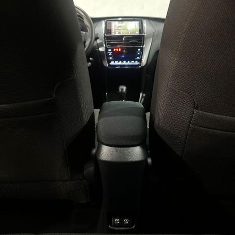 TOYOTA Yaris Hatch 1.5 16V 4P FLEX XL MULTIDRIVE AUTOM�TICO CVT, Foto 14