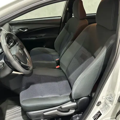 TOYOTA Yaris Hatch 1.3 16V 4P FLEX XL, Foto 21