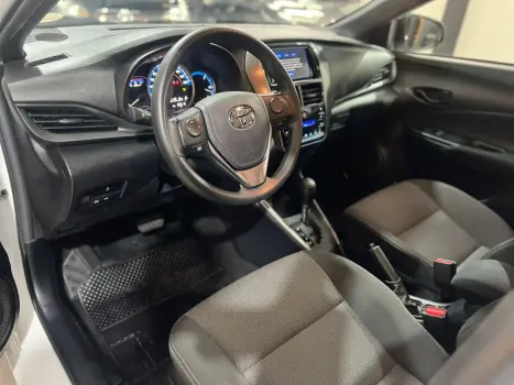 TOYOTA Yaris Hatch 1.5 16V 4P FLEX XL PLUS CONNECT MULTIDRIVE AUTOM�TICO CVT, Foto 8