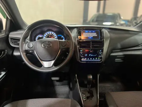 TOYOTA Yaris Hatch 1.5 16V 4P FLEX XL PLUS CONNECT MULTIDRIVE AUTOM�TICO CVT, Foto 10