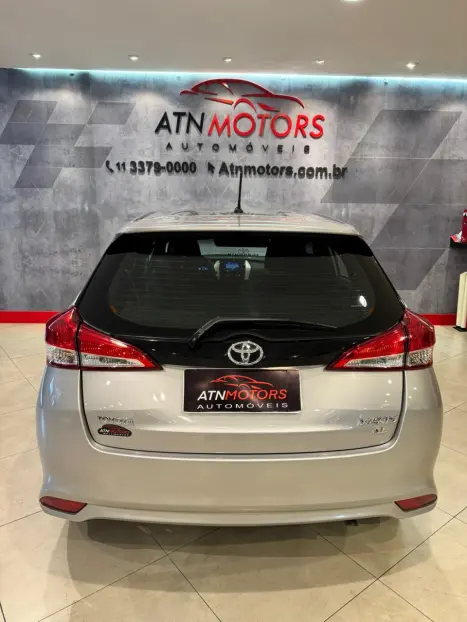 TOYOTA Yaris Hatch 1.3 16V 4P FLEX XL MULTIDRIVE AUTOM�TICO CVT, Foto 9