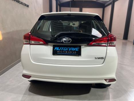 TOYOTA Yaris Hatch 1.5 16V 4P FLEX XL PLUS CONNECT MULTIDRIVE AUTOM�TICO CVT, Foto 7
