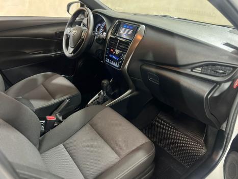 TOYOTA Yaris Hatch 1.5 16V 4P FLEX XL PLUS CONNECT MULTIDRIVE AUTOM�TICO CVT, Foto 11